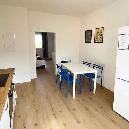 公寓 Socha Apartments- Monteurwohnung In *